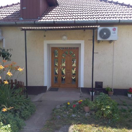 Raday Apartman Hajdúszoboszló Exteriör bild